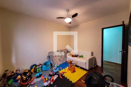 Casa à venda com 200m², 3 quartos e 3 vagas Casa à venda com 200m², 3 quartos e 3 vagasQuarto 2