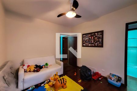 Casa à venda com 200m², 3 quartos e 3 vagas Casa à venda com 200m², 3 quartos e 3 vagasQuarto 2