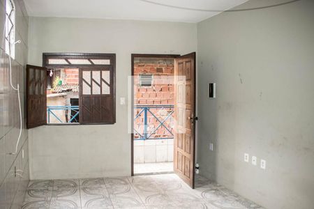 Sala de casa para alugar com 1 quarto, 90m² em Fazenda Grande do Retiro, Salvador