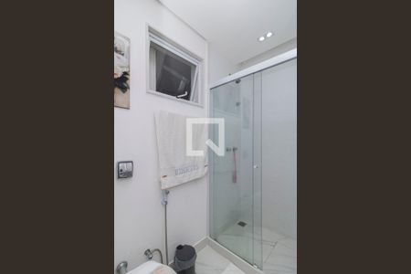 Banheiro de apartamento à venda com 3 quartos, 96m² em Ribeira, Rio de Janeiro