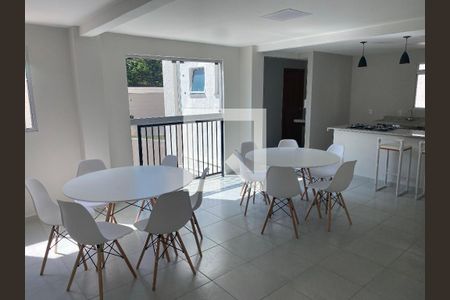 Apartamento à venda com 47m², 2 quartos e 1 vaga Apartamento à venda com 47m², 2 quartos e 1 vagaÁrea comum - Salão de festas