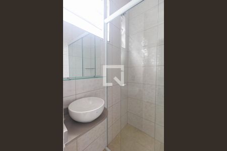 Banheiro de casa para alugar com 1 quarto, 21m² em Jaguaré, São Paulo