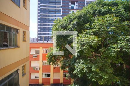 Sala_Vista  de apartamento à venda com 1 quarto, 60m² em Mont’serrat, Porto Alegre