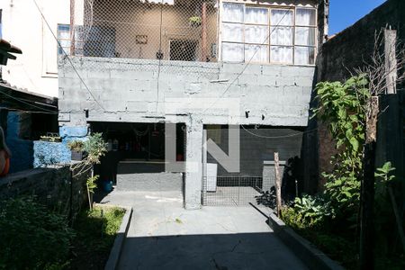 Casa à venda com 250m², 2 quartos e 3 vagasvista