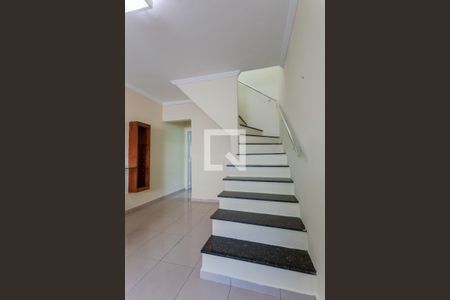 Sala de casa à venda com 4 quartos, 130m² em Vila Brasilina, São Paulo