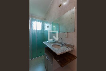 Casa à venda com 130m², 4 quartos e 2 vagasBanheiro Suite 4