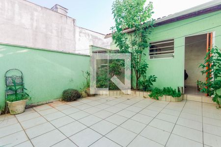 Casa à venda com 130m², 4 quartos e 2 vagasQuintal