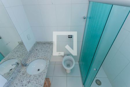 Casa à venda com 130m², 4 quartos e 2 vagasBanheiro Suite 2