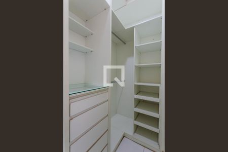 Casa à venda com 130m², 4 quartos e 2 vagasCloset Suite 3