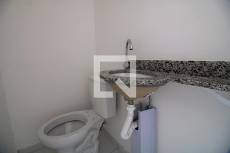 Apartamento para alugar com 64m², 2 quartos e 1 vaga Apartamento para alugar com 64m², 2 quartos e 1 vagaBanheiro