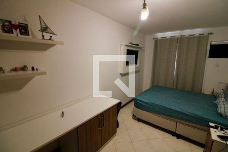 Apartamento à venda com 107m², 3 quartos e 2 vagas Apartamento à venda com 107m², 3 quartos e 2 vagasSuíte