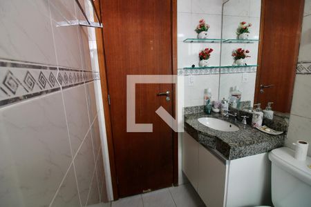 Apartamento à venda com 107m², 3 quartos e 2 vagas Apartamento à venda com 107m², 3 quartos e 2 vagasBanheiro da Suíte