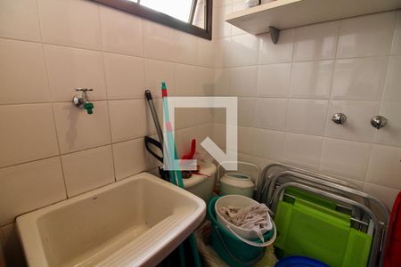 Apartamento à venda com 107m², 3 quartos e 2 vagas Apartamento à venda com 107m², 3 quartos e 2 vagasÁrea de Serviço