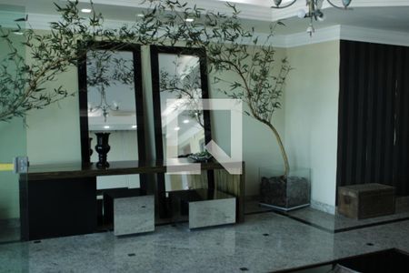 Apartamento para alugar com 202m², 3 quartos e 1 vagaHall social