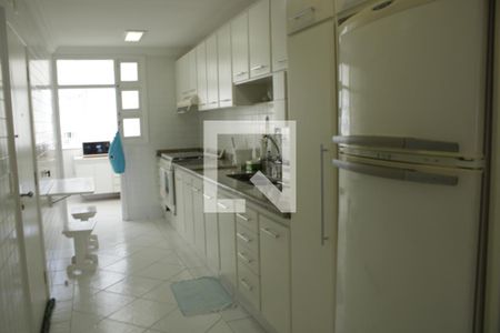 Apartamento para alugar com 202m², 3 quartos e 1 vagaCozinha