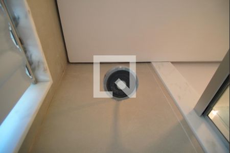 Banheiro da Suíte de apartamento à venda com 2 quartos, 70m² em Petrópolis, Porto Alegre