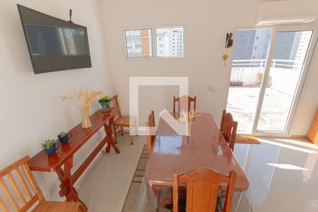Sala de apartamento à venda com 2 quartos, 130m² em Vila Itapura, Campinas
