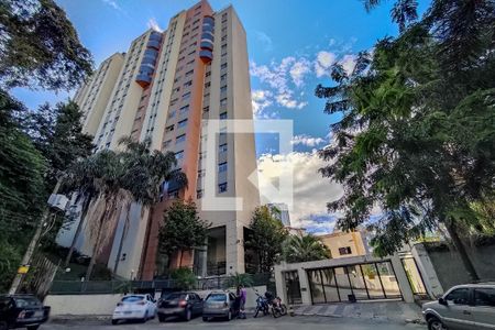 Apartamento para alugar com 96m², 3 quartos e 1 vagaFachada