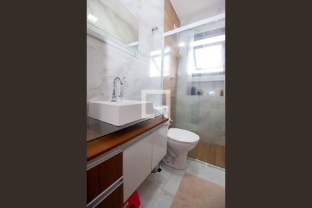 Casa à venda com 125m², 3 quartos e 2 vagasBanheiro do Quarto 1