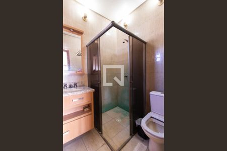 Casa à venda com 340m², 4 quartos e 4 vagasBanheiro da Suíte