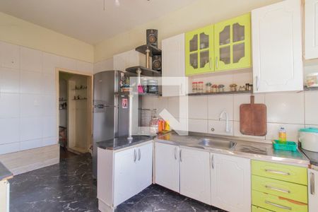 Casa à venda com 340m², 4 quartos e 4 vagasCozinha