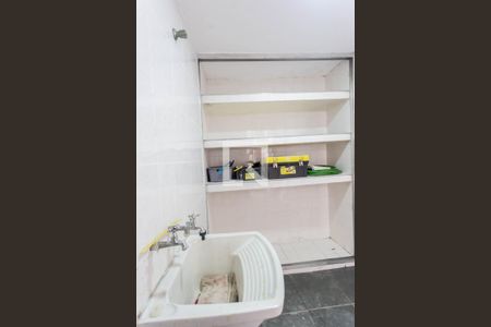 Casa à venda com 80m², 2 quartos e 1 vaga Casa à venda com 80m², 2 quartos e 1 vagaÁrea de serviço
