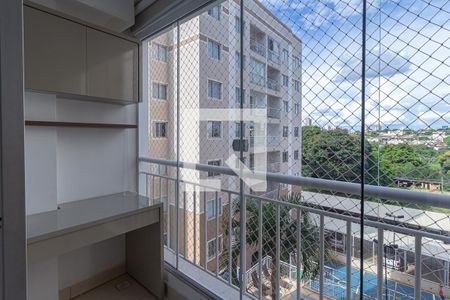 Apartamento à venda com 57m², 2 quartos e 1 vagaVaranda