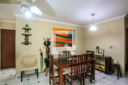 Apartamento à venda com 90m², 3 quartos e 2 vagasSala