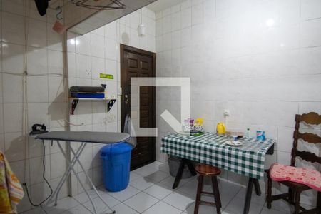 Apartamento à venda com 110m², 3 quartos e 1 vagaÁrea de Serviço