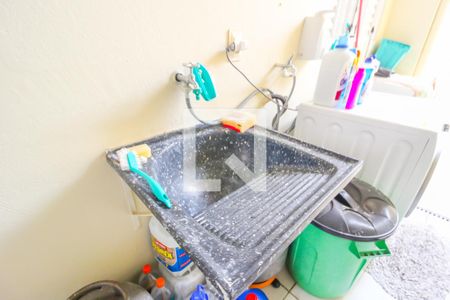 Casa à venda com 72m², 2 quartos e 2 vagasÁrea de Serviço