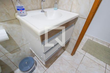 Casa à venda com 72m², 2 quartos e 2 vagasBanheiro