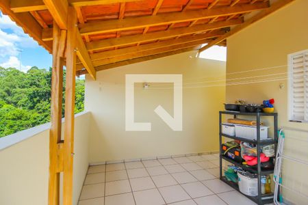 Casa à venda com 72m², 2 quartos e 2 vagasVaranda