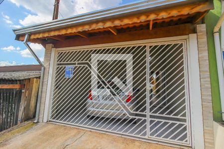 Casa à venda com 72m², 2 quartos e 2 vagasFachada