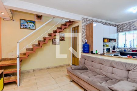 Sala de casa para alugar com 2 quartos, 200m² em Jardim Ansalca, Guarulhos