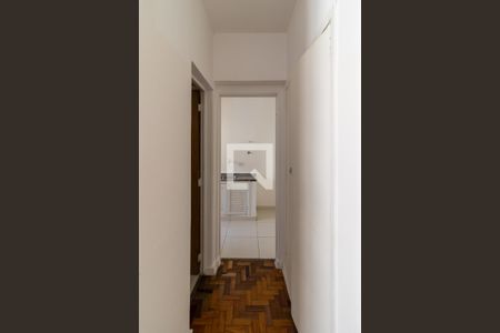 Corredor para cozinha de apartamento para alugar com 1 quarto, 48m² em Vila Nova Conceição, São Paulo