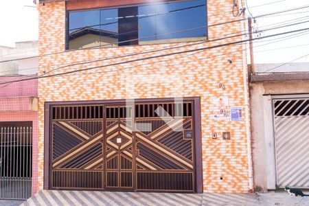 Casa à venda com 246m², 3 quartos e 2 vagasFachada