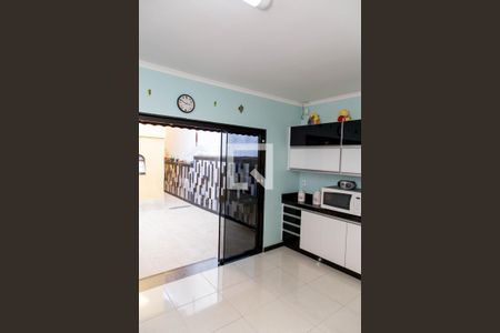 Casa à venda com 246m², 3 quartos e 2 vagasArea Social