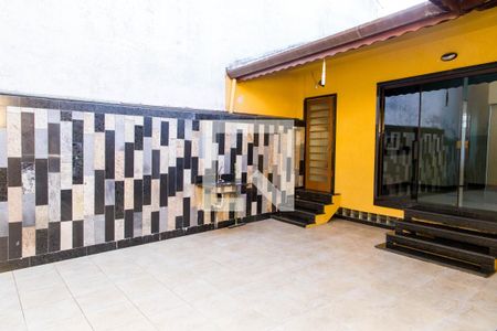 Casa à venda com 246m², 3 quartos e 2 vagasQuintal