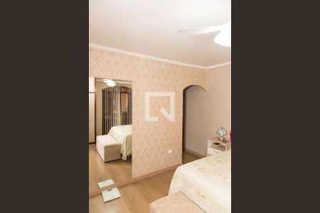 Casa à venda com 246m², 3 quartos e 2 vagasQuarto Suite