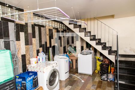 Casa à venda com 246m², 3 quartos e 2 vagasÁrea de Serviço