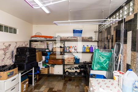 Casa à venda com 246m², 3 quartos e 2 vagasÁrea de Serviço