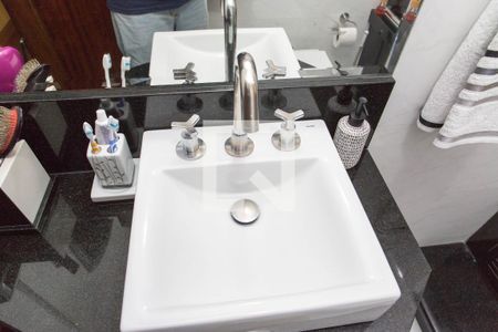 Casa à venda com 246m², 3 quartos e 2 vagasBanheiro da Suite