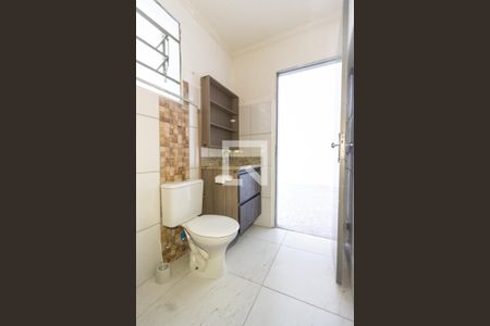 Casa para alugar com 40m², 1 quarto e sem vaga Casa para alugar com 40m², 1 quarto e sem vagaBanheiro