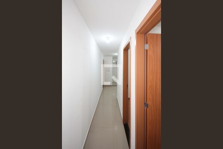 Corredor de apartamento para alugar com 2 quartos, 47m² em Cidade São Mateus, São Paulo