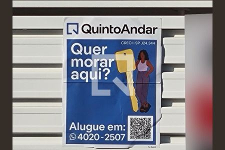 Apartamento à venda com 100m², 2 quartos e 1 vagaPlaquinha instalada no portão do imóvel