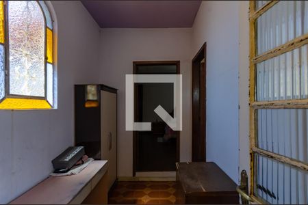 Casa à venda com 450m², 4 quartos e 4 vagas Casa à venda com 450m², 4 quartos e 4 vagasCloset