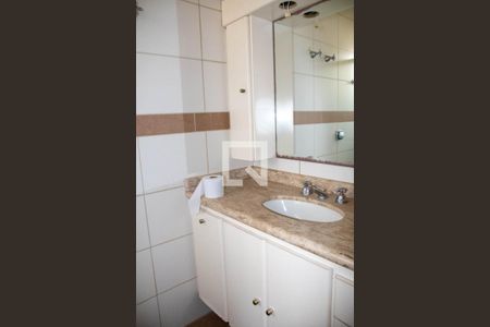 Banheiro do Quarto 1 de apartamento à venda com 3 quartos, 158m² em Jardim Leonor Mendes de Barros, São Paulo