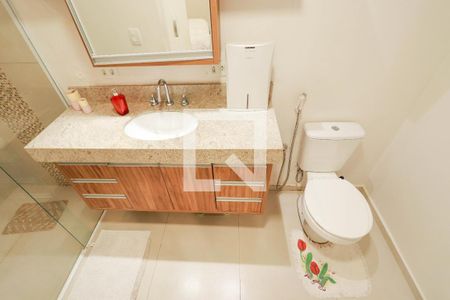 Casa à venda com 201m², 3 quartos e 2 vagasBanheiro