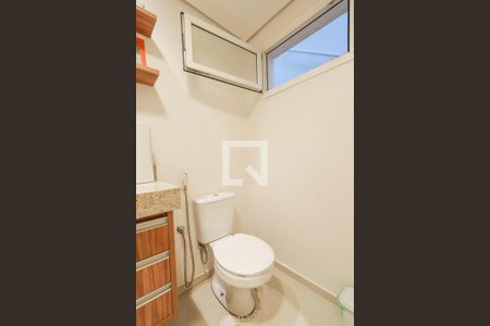 Casa à venda com 201m², 3 quartos e 2 vagasBanheiro