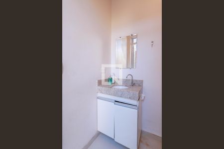 Casa à venda com 201m², 3 quartos e 2 vagasLavabo